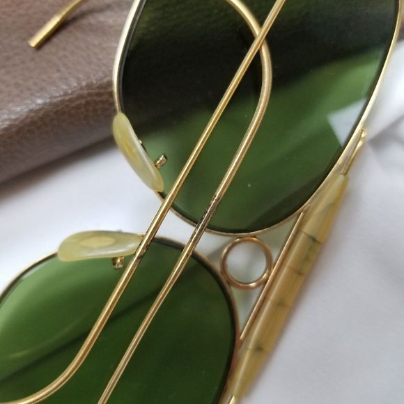 Vintage Ray-Ban bullet hole sunglasses - Picture 7 of 8